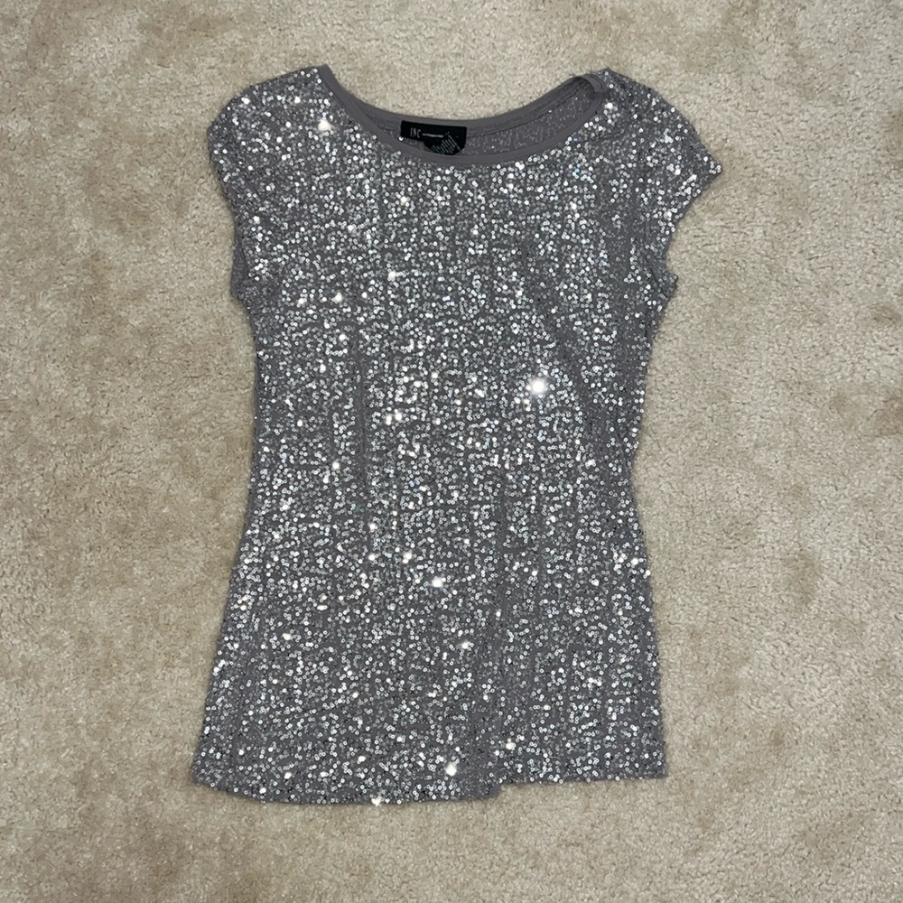 INC size medium tee